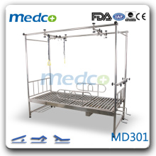 M301 Tres Manivelas Manual Patient Bed con ruedas